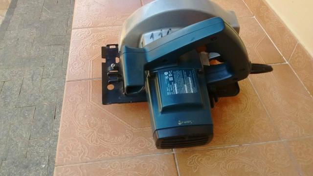 Serra circular Black & Decker 110v