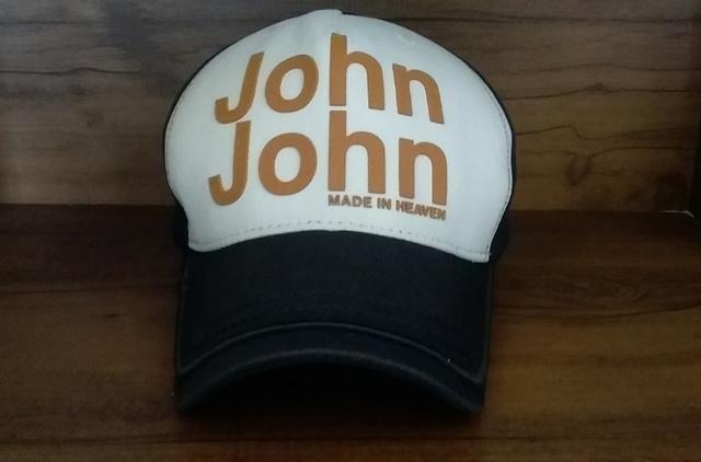 Boné John John