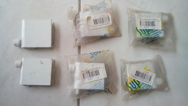 Trinco de pressão para janela de correr