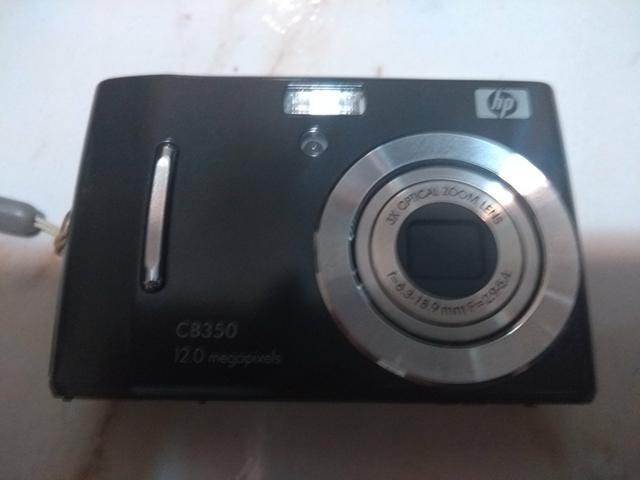Câmera digital HP CB350 com todos os acessórios