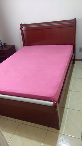 Cama casal com colchão