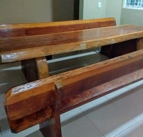 Mesa e Bancos madeira maciça Rustica