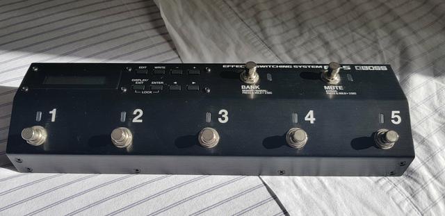 Pedal Boss E5 Sistema de Controle de Efeitos Footcontroler