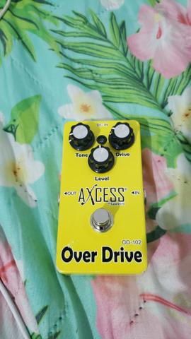Pedal over drive guitarra Axcess