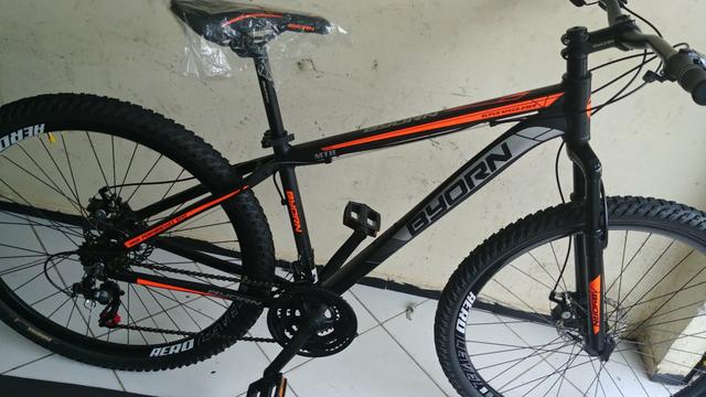 Bicicleta aro 29 obs! zero sem uso