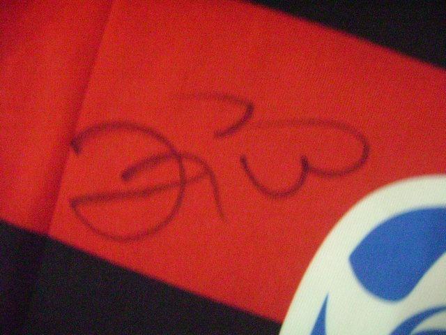 Camisa do Flamengo autografada pelo Zico