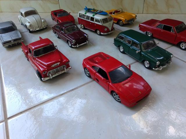 Coleção de carros 1/24 e 1/18