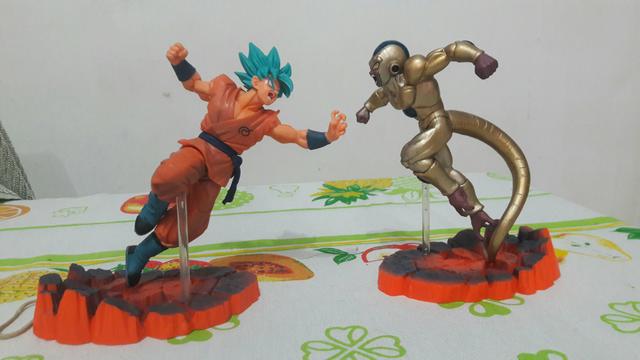 Goku vs Frieza / Whatsapp 