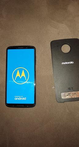 Moto z3 play com caixa de som, troco por Cordão de ouro