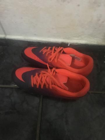 Chuteira da Nike usada apenas uma vez