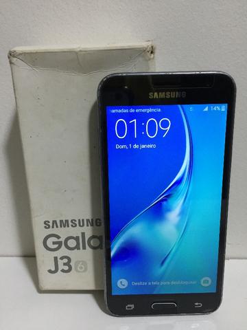 Samsung Galaxy J Tela 5" 8GB Câm. 8 Mpxs