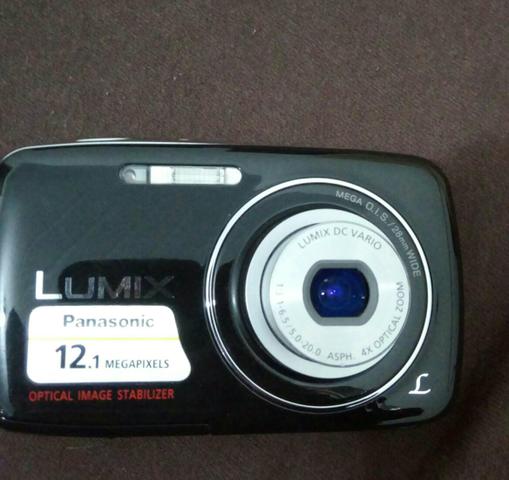 Camera digital Panasonic Lumix 12.1 MP