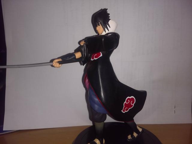 Action figures Naruto Sasuke madara