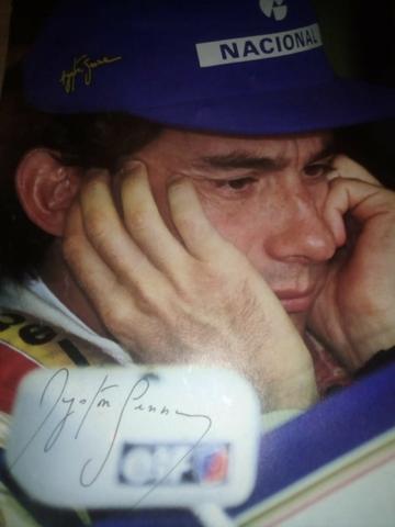 Ayrton Senna - foto autografada, formato grande, assinada