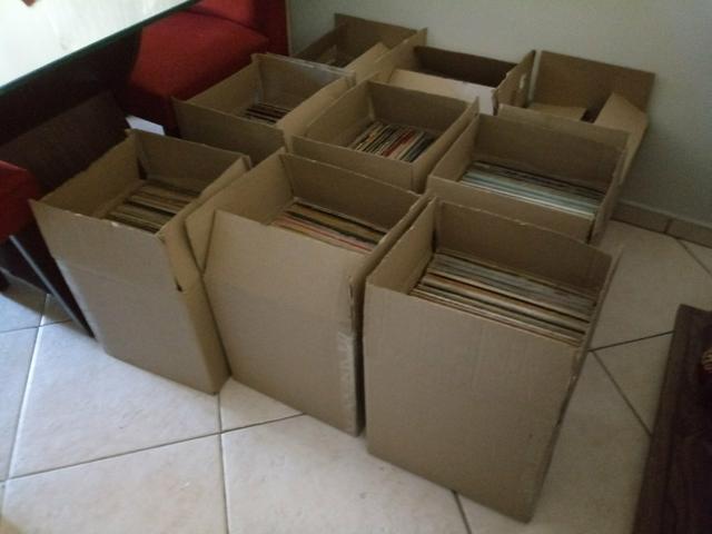 Coleção: 642 LPs (discos de vinil) e 44 fitas audio K7