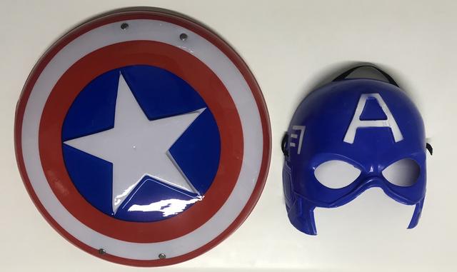 Máscara e escudo Marvel Capitão América
