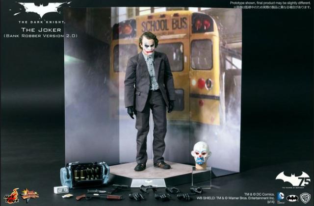 The Joker Dark Knight 2.0 CCXP + Expositor acrílico - Hot