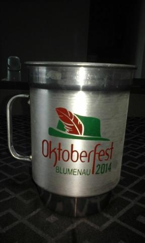 Caneca oficial do Oktoberfest 