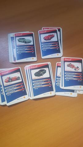 Cards do posto shell com varias Ferraris