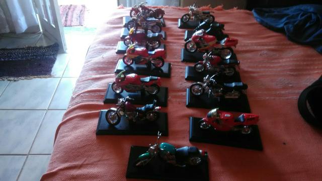 Miniaturas de motocicleta