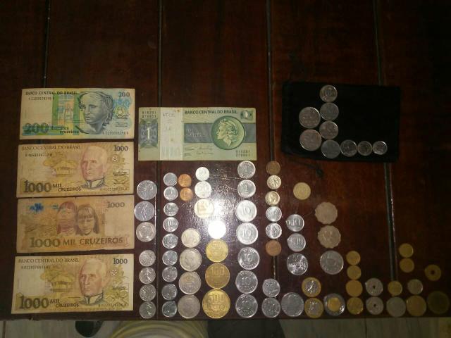 Vendo moedas e sedulas