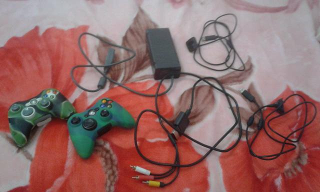 Controle, cabo e fonte ori do xbox