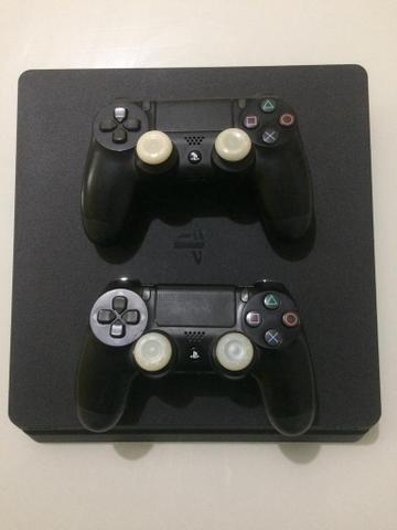 Play Station 4