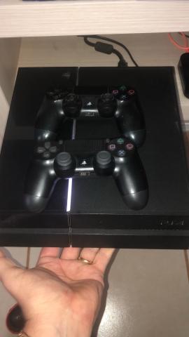 Play Station 4