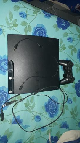 Vendo esse ps3 tá desbloqueado com 5 jogos na memória