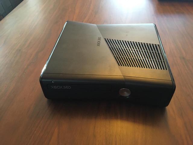 Xbox 360 S 4 G + Hd Extra 250 G