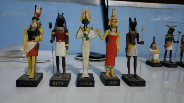 Bonecos Deuses Egípcios