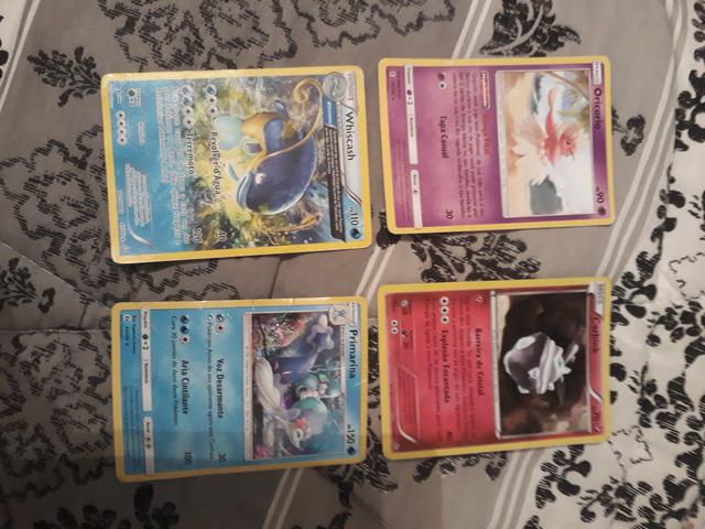 Lote de Cartas de Pokémon.
