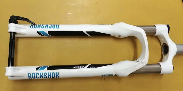 Rock Shox Recon Silver tapered QR15