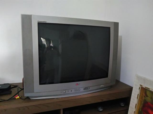 TV LG de tubo 29 polegadas - Televisão antiga