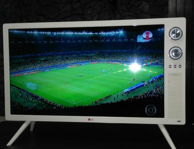 TV Led 32 HD LG 32in640r Design Retrô