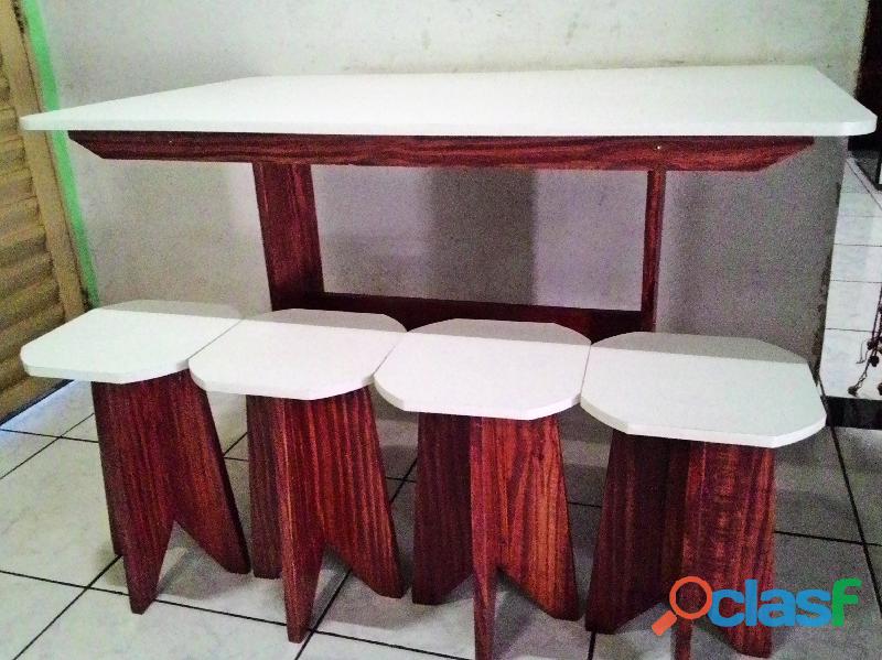 MESA MDF com 4 bancos