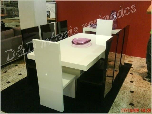 Mesa de jantar (PREÇO VARIADO NO TAMANHO E MODELO)