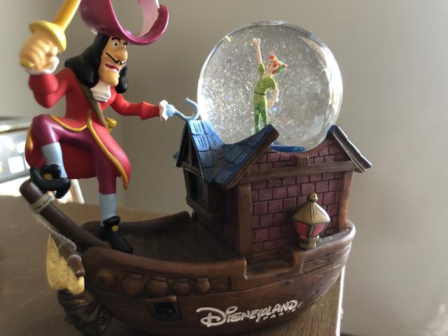 Snow Globe Peter Pan Disney