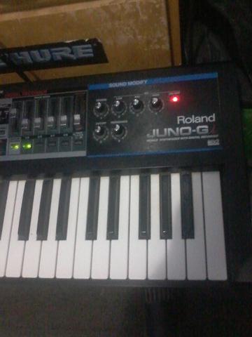 Teclado Sintetizador Roland Juno Gi