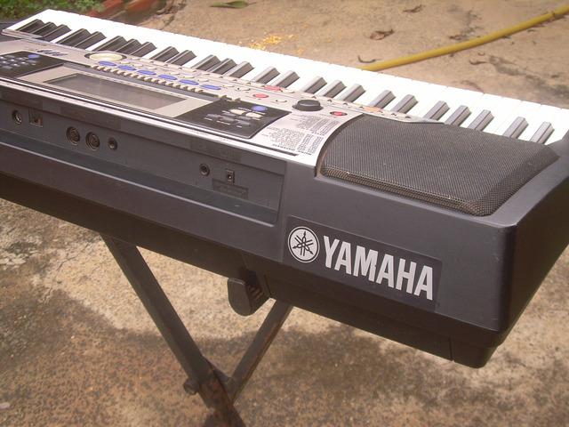 Teclado Yamaha Psr 550