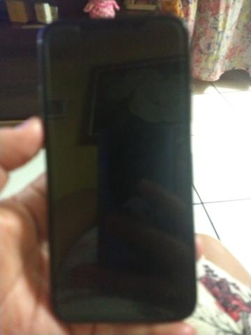 Vendo UM iPhone x 128 JG