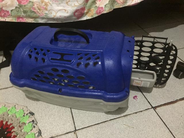 Vendo caixa de transporte para cães e gatos