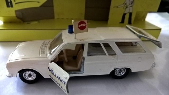 miniatura do carro Peugeot 504 Anbulância Branca