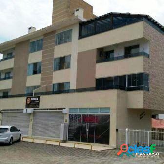 Apartamento com 2 suítes