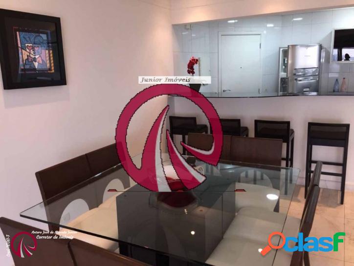 Apartamento de 03 dormitórios em Moema