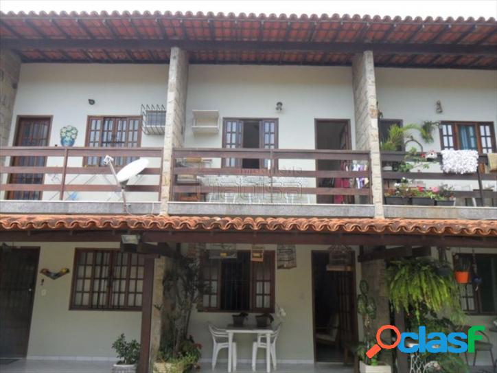 Casa Duplex em Condomínio no Portinho!