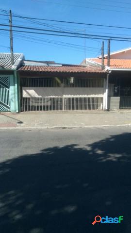 Casa - Venda - São Jose dos Campos - SP - Vila Industrial