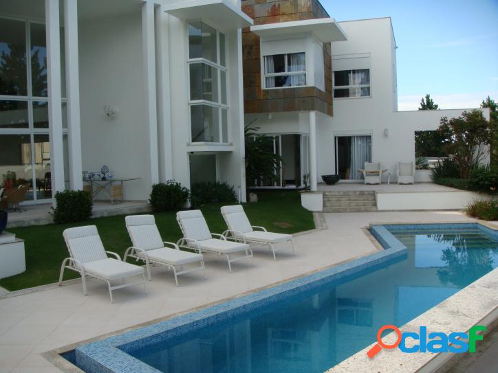 Casa a venda na Morada dos Pássaros Aldeia da Serra Barueri