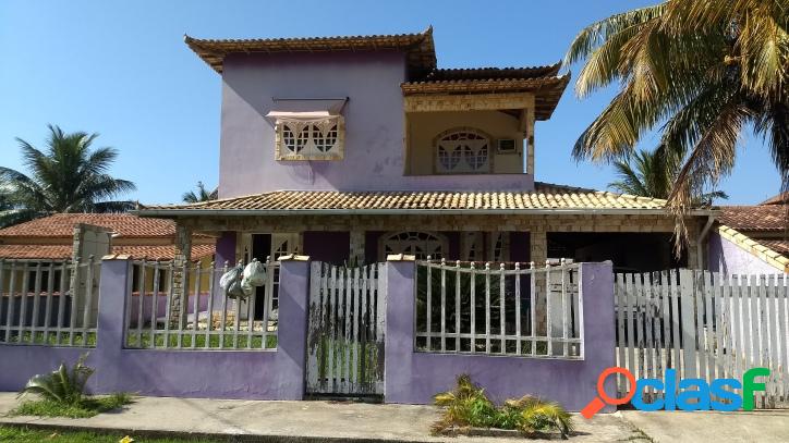 Casa com 2 quartos!