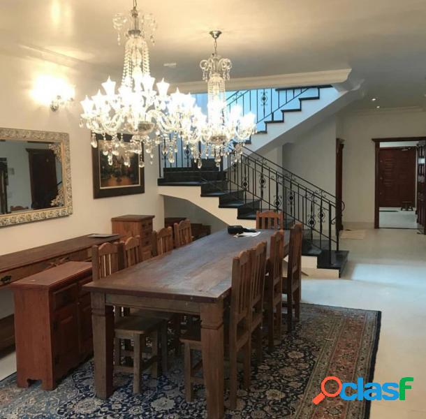 Casa com 4 dorms em Praia Grande - Canto do Forte por 1.8